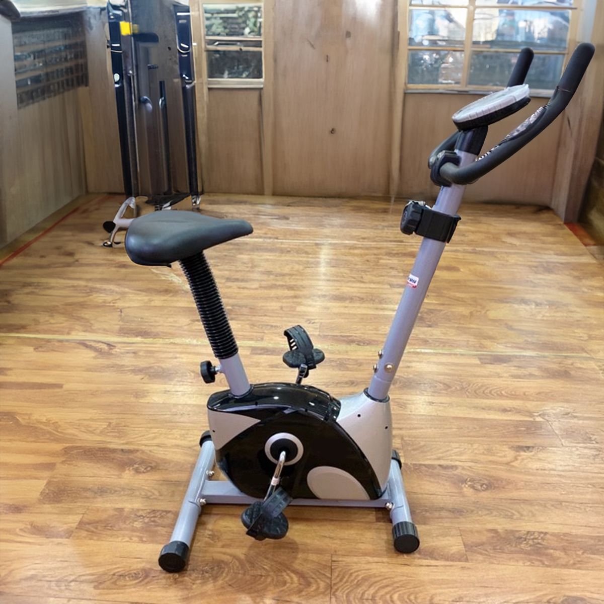 EFIT-533F Exercise Cycle - Black. 