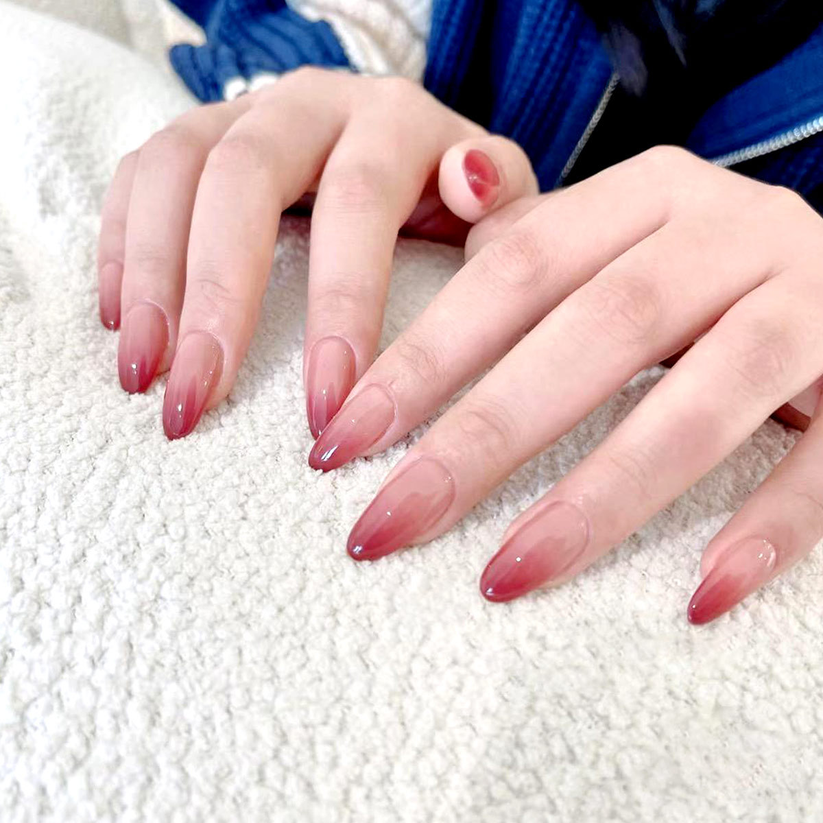 30pcs Vintage Red Nails Almond Shape Autumn Winter False Nails Press On Long Round Artificial Nail Atmosphere Nail Tip. 