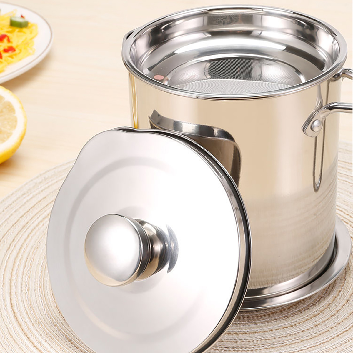 Tempura deep Fryer with a Thermometer Oil Appliances Filter Pot Stainless steel household with lid tempura fryer - 2L Filter Pot. 