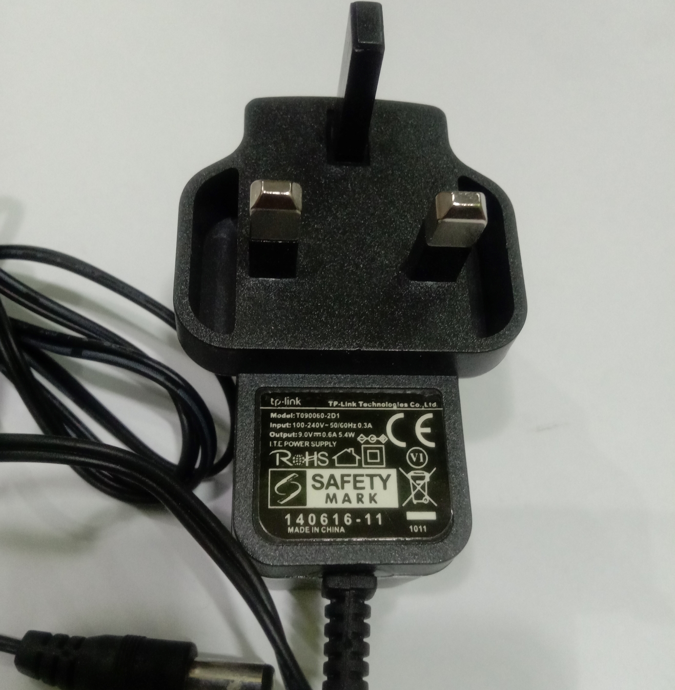 Power Adaptor 9V 0.6amp For Router, Charger Light Etc china High Quality product. 