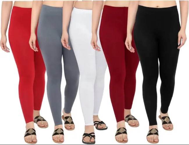 Qizil qalpoqchaning super erotik surati