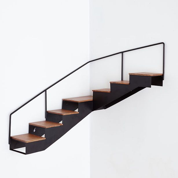 MM Staircase Corner Shelf