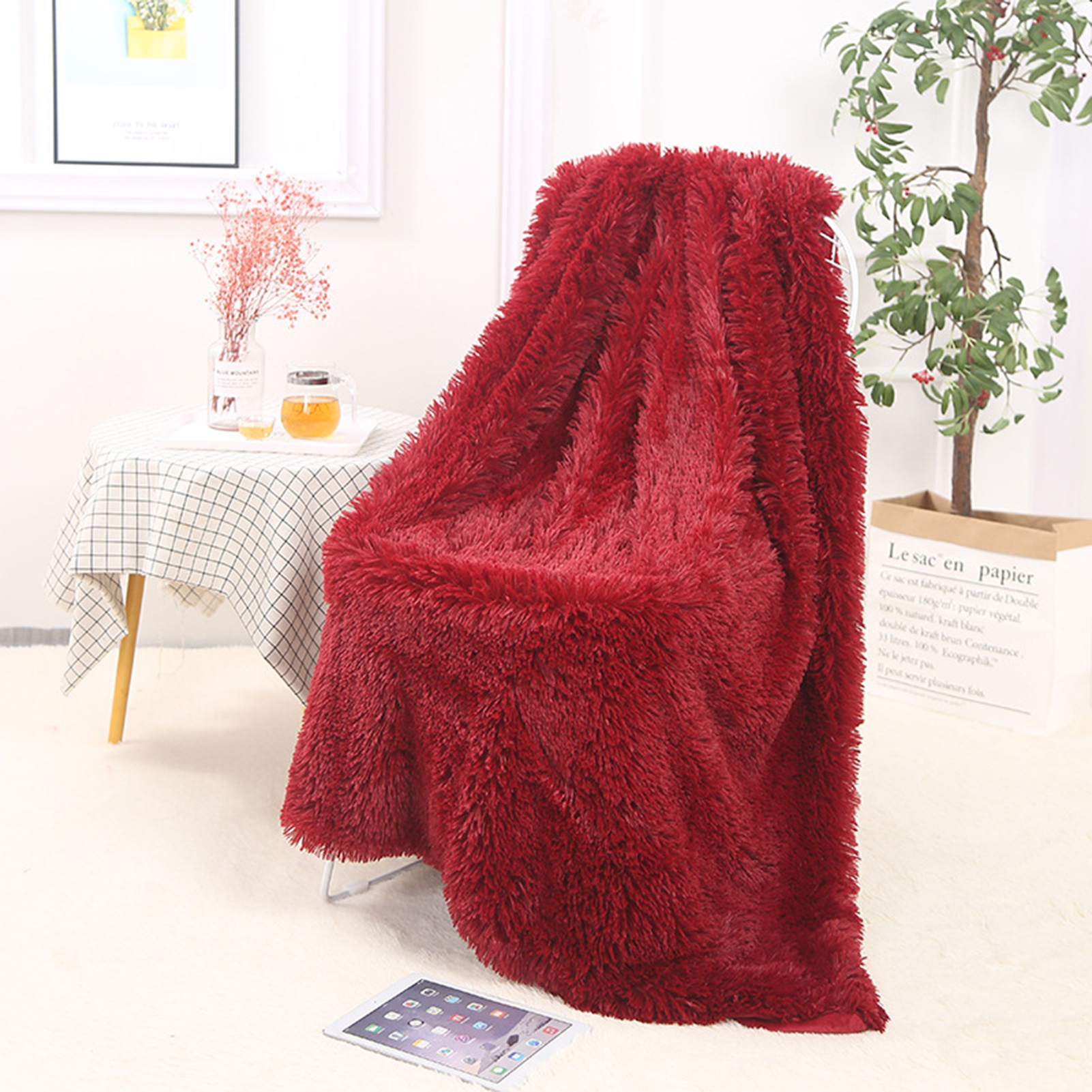 Faux Fur Blanket Decorative Washable Fluffy Faux Fur Throw Blanket. 