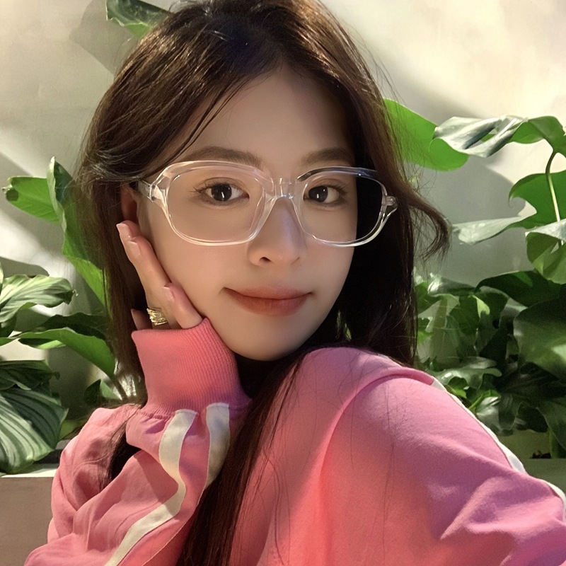 Japanese oval small face transparent glasses for women trendy y2k without makeup artifact can be equipped with prescription myopia glasses and anti-blue light frames. 