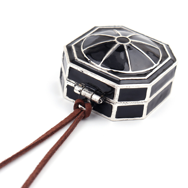 Pirates of the Caribbean Compass Necklace Travel Jewelry Vintage Locket Pendants Men Long Necklace Jack Sparrow Cosplay Costume. 