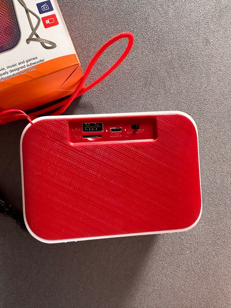 A011 stand Bluetooth speaker Wireless portable subwoofer card flash light smart small speaker. 