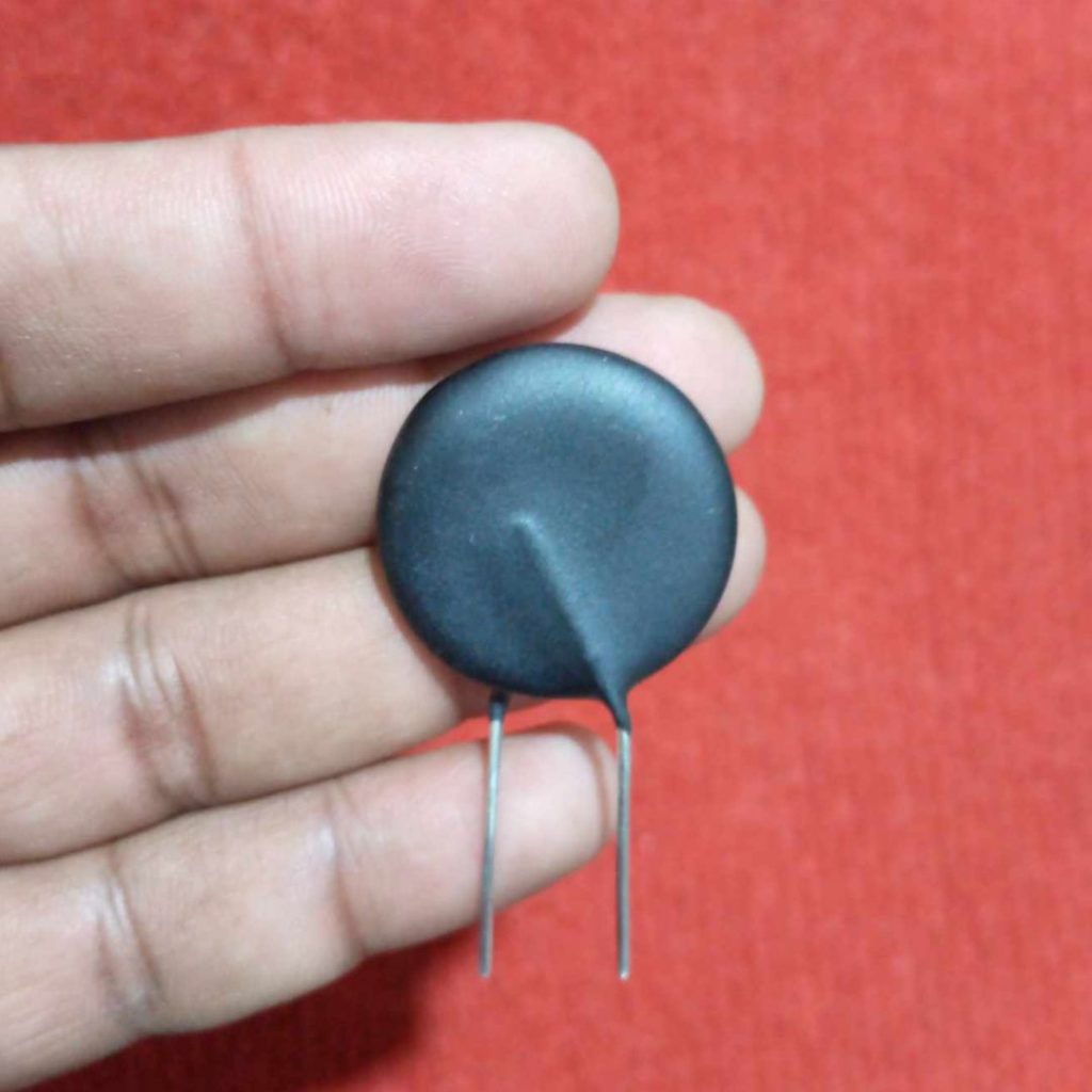 BLACK NTC 10D-25 25mm Leaded Epoxy Coated Thermistor Temperature Sensor NTC 10 Ohm Thermal Resistor 10 Ohm Thermistor 2 Pin Leads 10 Ohm NTC 10 Ohm Temperature Sensor. 