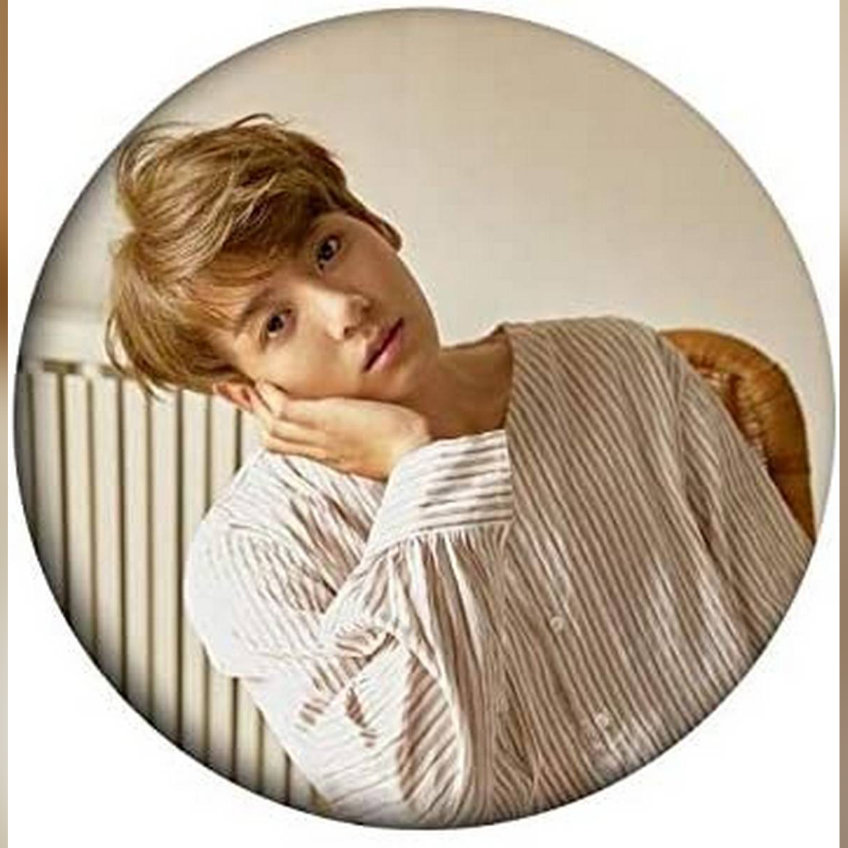 BTS Bangtan boys Tinplate Brooch Pin Badge ( Jungkook in pajama ) 3pcs