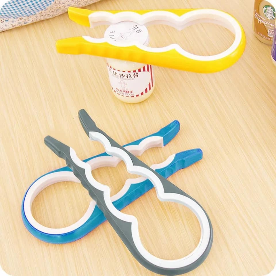 Can Opener And Bottle Opener 4 in 1. 