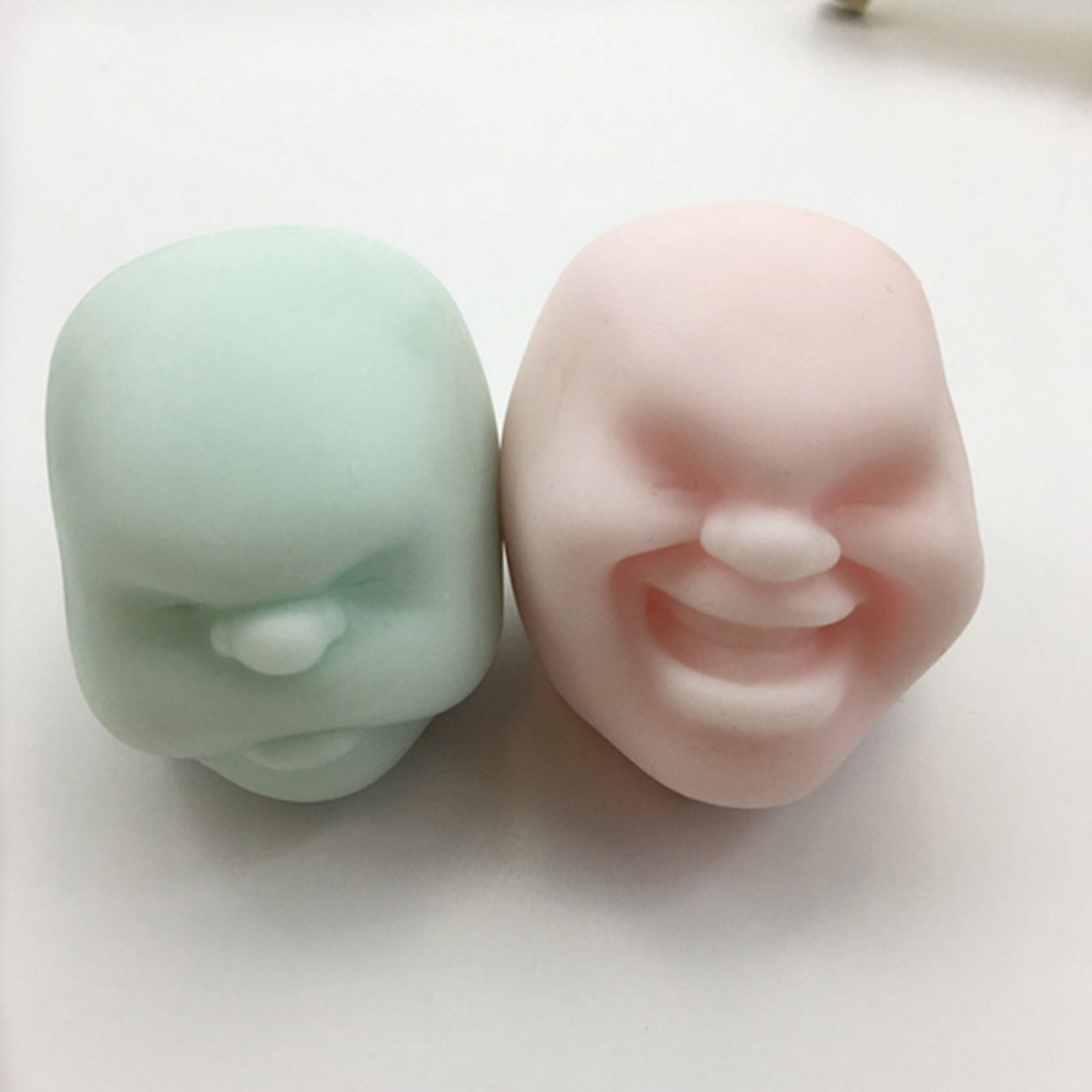 Smiling Human Face Squeeze Vent Ball Adult Stress Relief Decompression Toy for Home. 