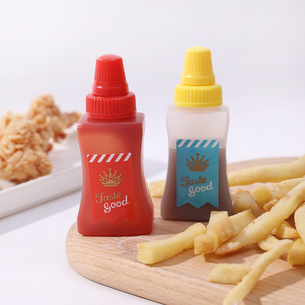 (New)2Pc/and Portable Mini cute queeze oy auce Ketchup Bottup Box Container Cartoon Platic Lunch Box alad Boots Acceorie. 