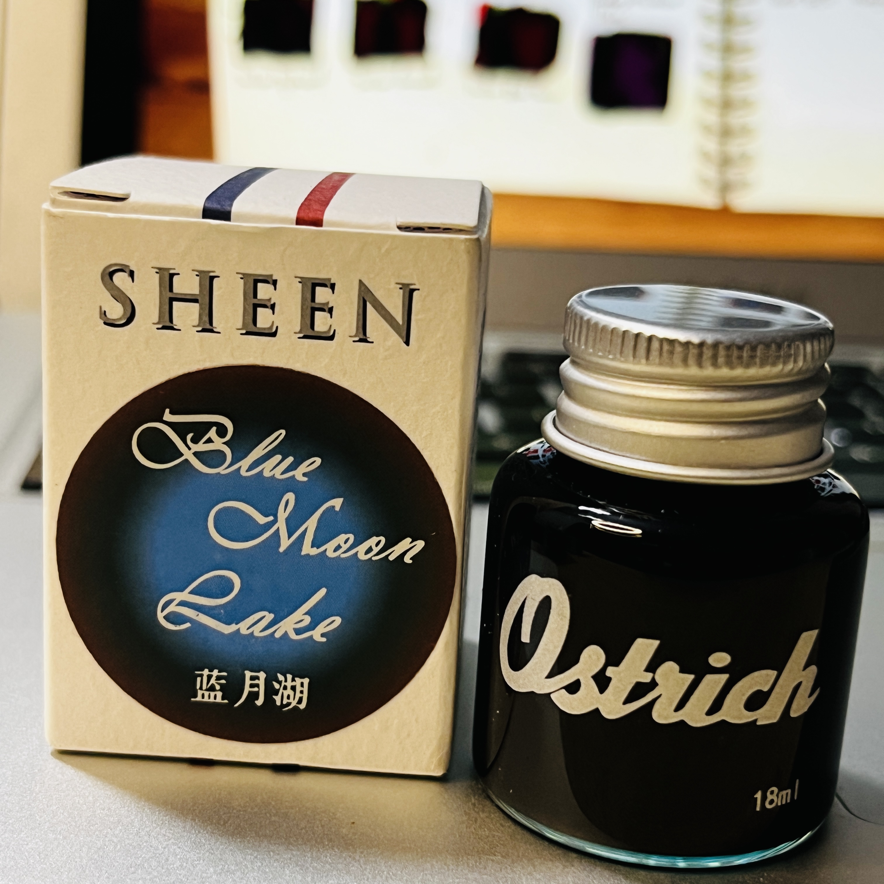 Ostrich Sheening Inks Retro color 18 ml non -carbon series color sheen ink. 