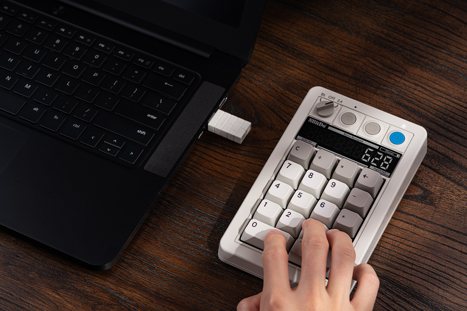 8BitDo Retro 18 Mechanical Numpad, Supports Calculator Mode, Bluetooth / 2.4G / Wired Numpad for Windows and Android. 