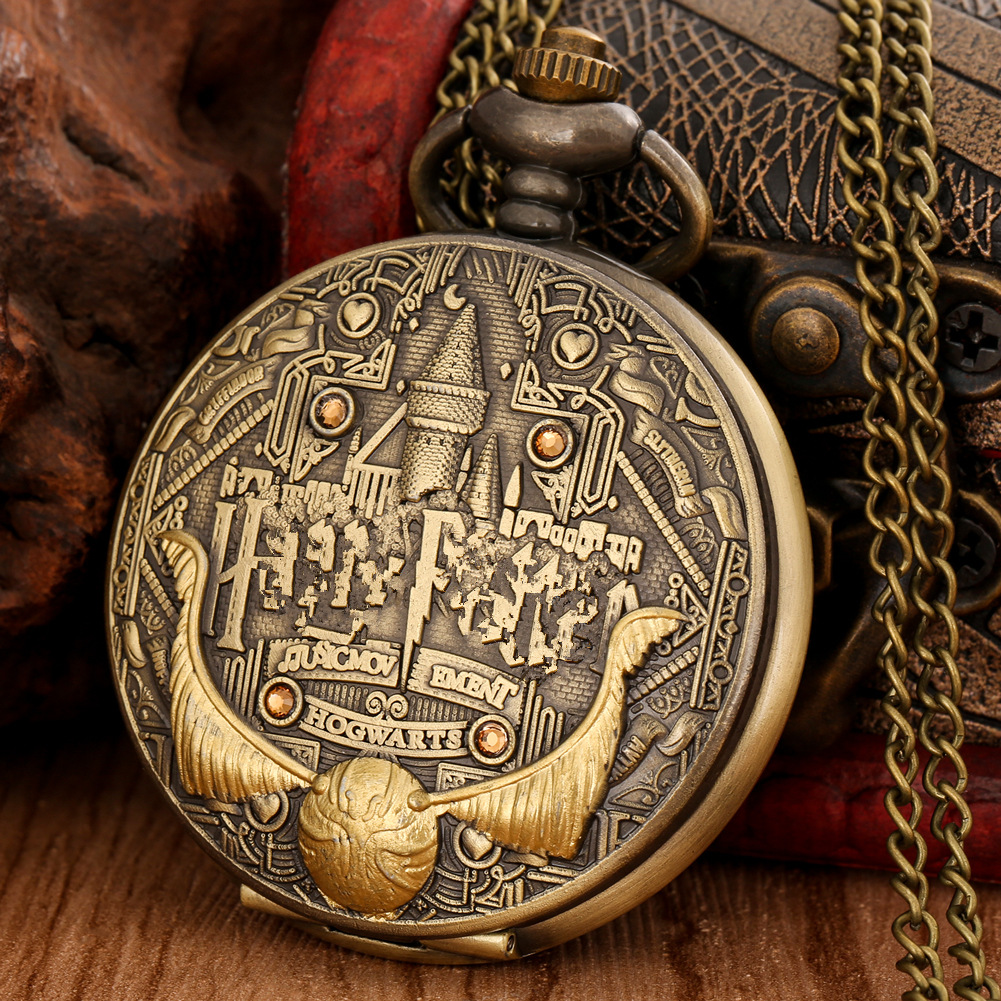 New cross-border Harry epoxy rubber potter castle commemorative gift quartz movement large pocket watch on behalf of the delivery