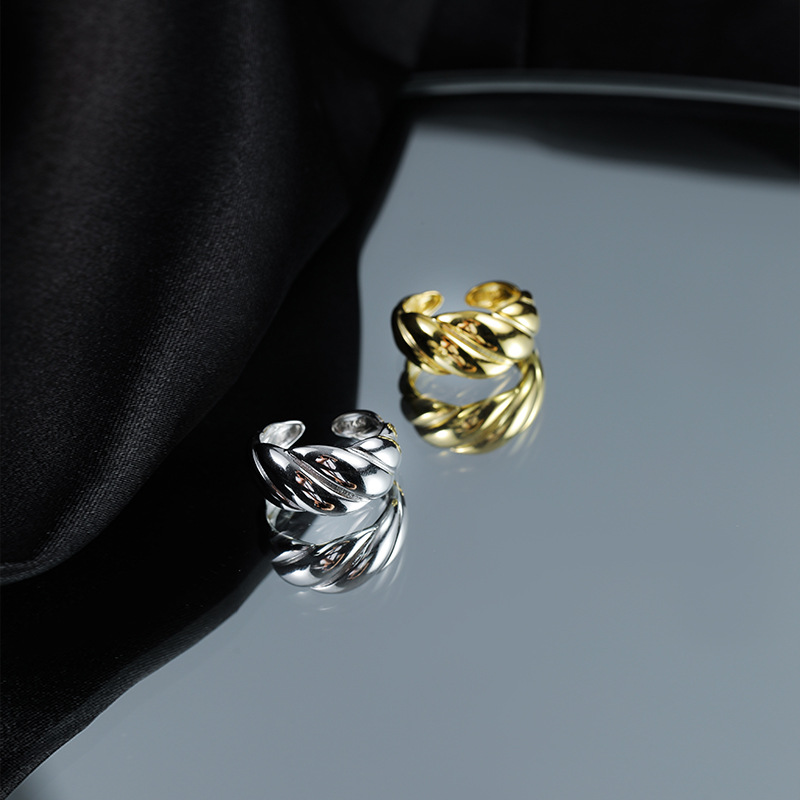 Under the Banyan Tree, S925 Silver European and American Croissant, Ripple Ring, Cross-border Retro Niche Design, ins Stripe Ring Tide. 