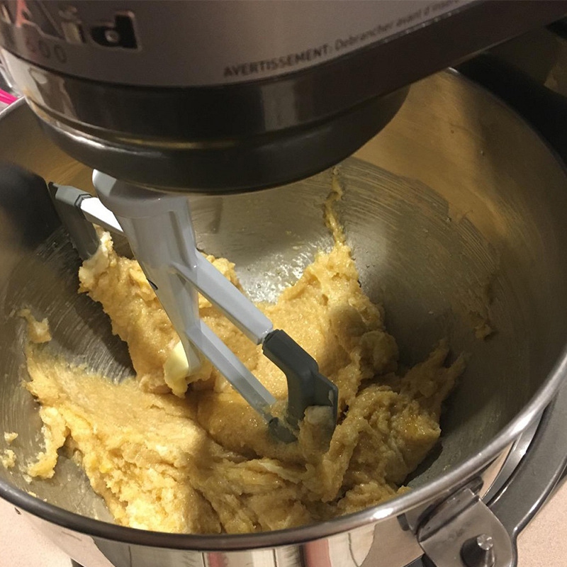 Flex Edge Beater for KitchenAid Bowl-Lift Stand Mixer - 6 Quart Dough Mixing Paddle with Flexible Silicone Edges. 