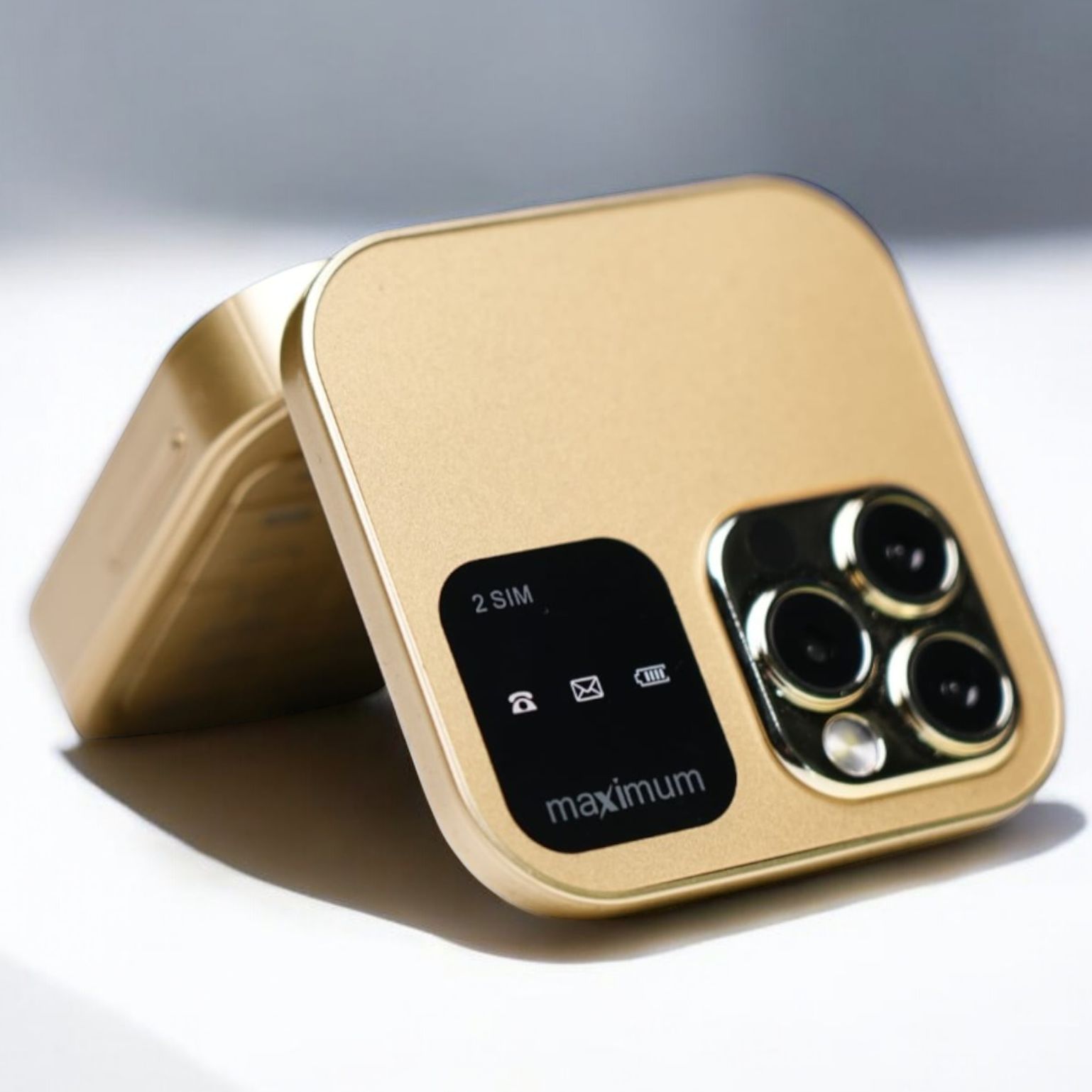 Folding Button Phone with True Dual Display | iPhone & Samsung Z Flip Design. 