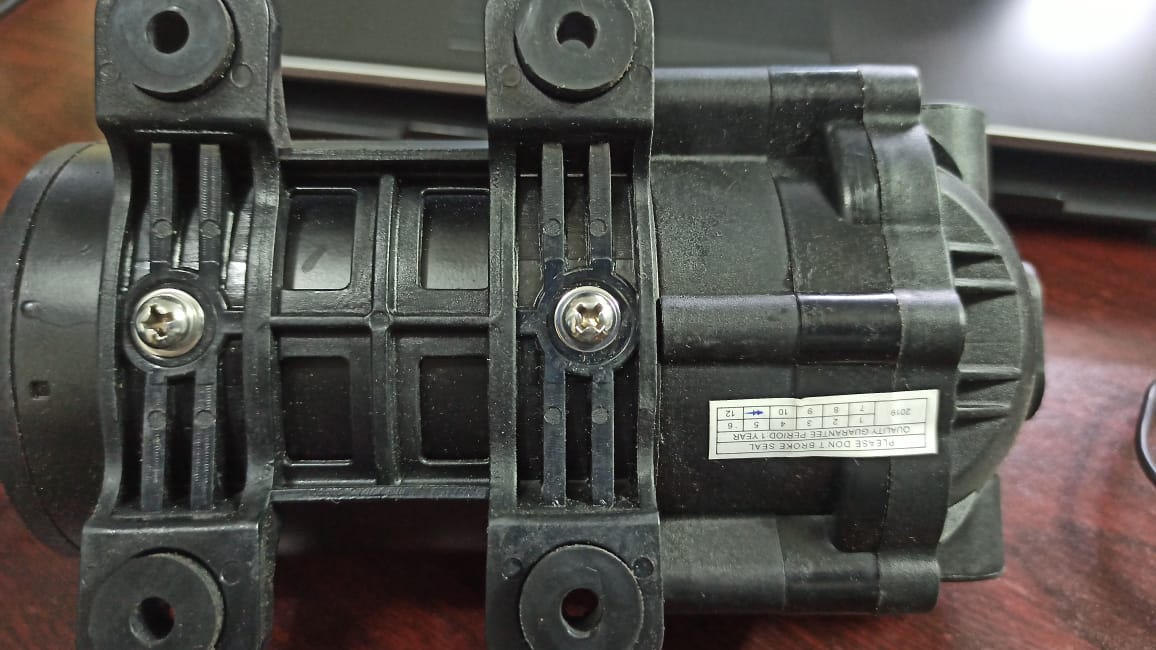 Heron Diaphragm or Booster Pump for 50-75 GPD RO Machine. 