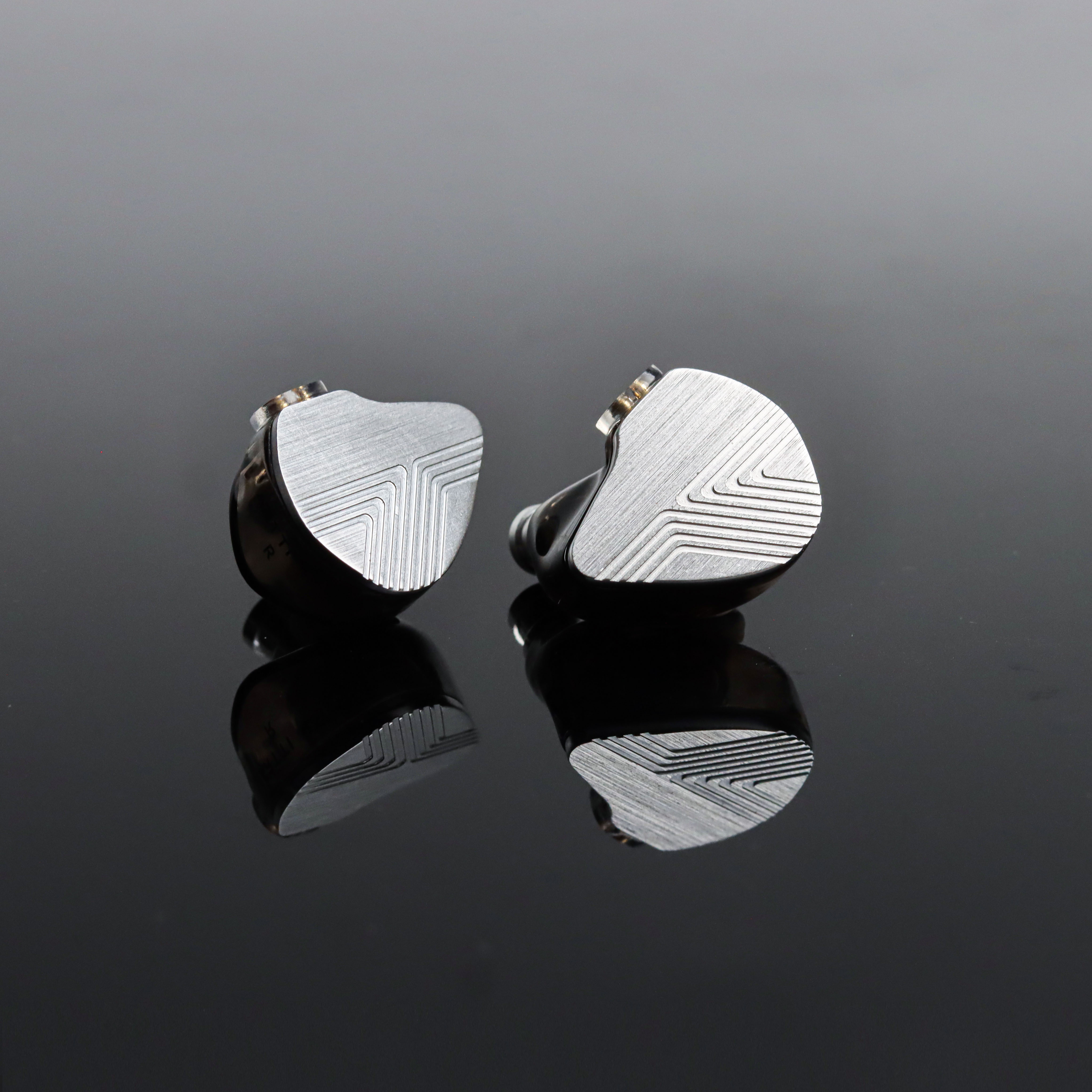 Newest ARTTI R3 In-ear Earphone 10mm Beryllium-plated Dynamic Driver Monitor HIFI Earphone,with 0.78 2pin/Type-c Connector Cable. 