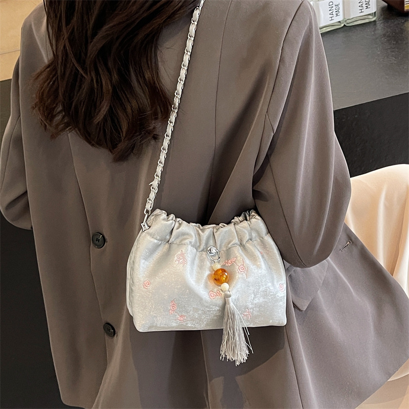 Chain New Chinese Style Bundle Bucket Bag Women's 2024 Summer New National Style Embroidered Shoulder Bag Crossbody Bag. 