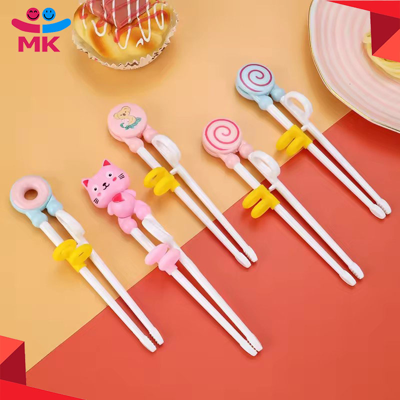 Cute Cartoon Baby Eat Training Chopsticks Baby Learning Tableware Childrens Chopsticks Trainer Eating Complementary kids Chopsticks Reusable Training