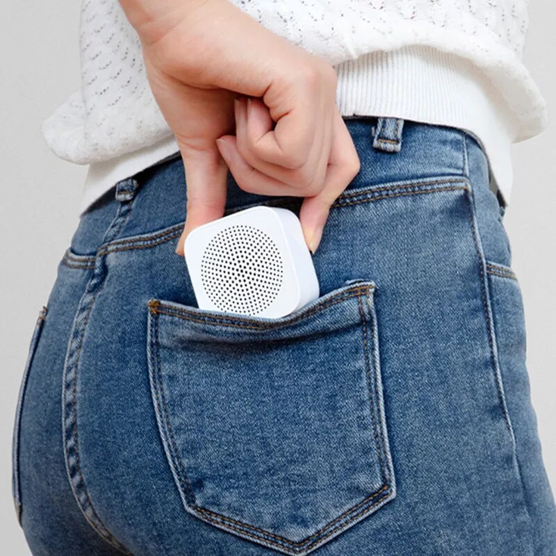Original Xiaomi AI Bluetooth Speaker Mini Wireless HD Portable Speaker Column Mic Handsfree Call AI Bluetooth 5.0 Sound Box. 
