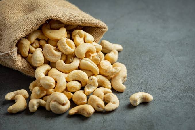 Premium Cashew Nut - 500gm Kaju badam. 