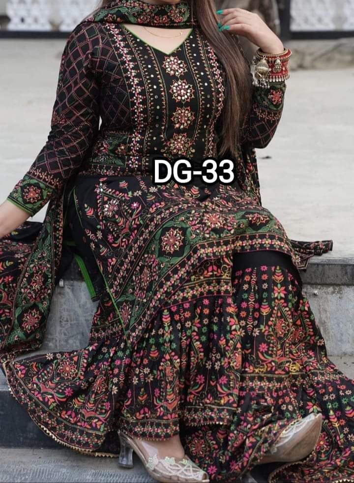 Exclusive Saree Linen Ready-Made Three-Piece Outfit for Women - Embrace Tradition with a Touch of Elegance. 