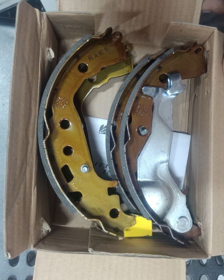 Mk Brake Shoe for Noah. 