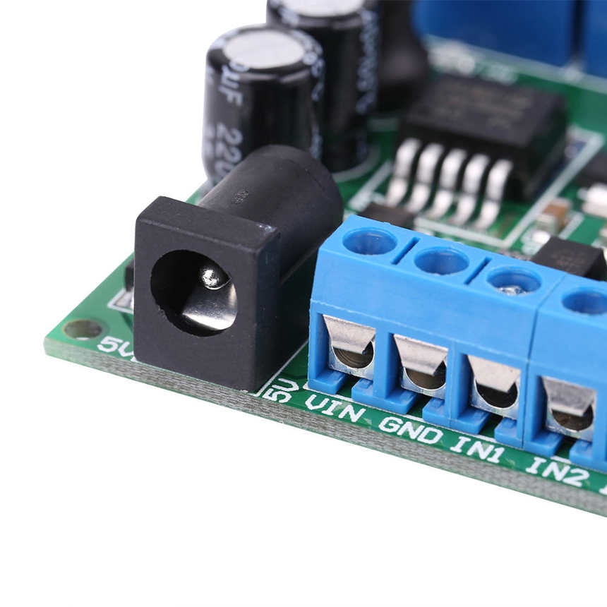 4 Channel Bluetooth Relay Module Phone Wireless Control Switch 2.1 Bluetooth Relay Module 6-10m Communication Distance. 