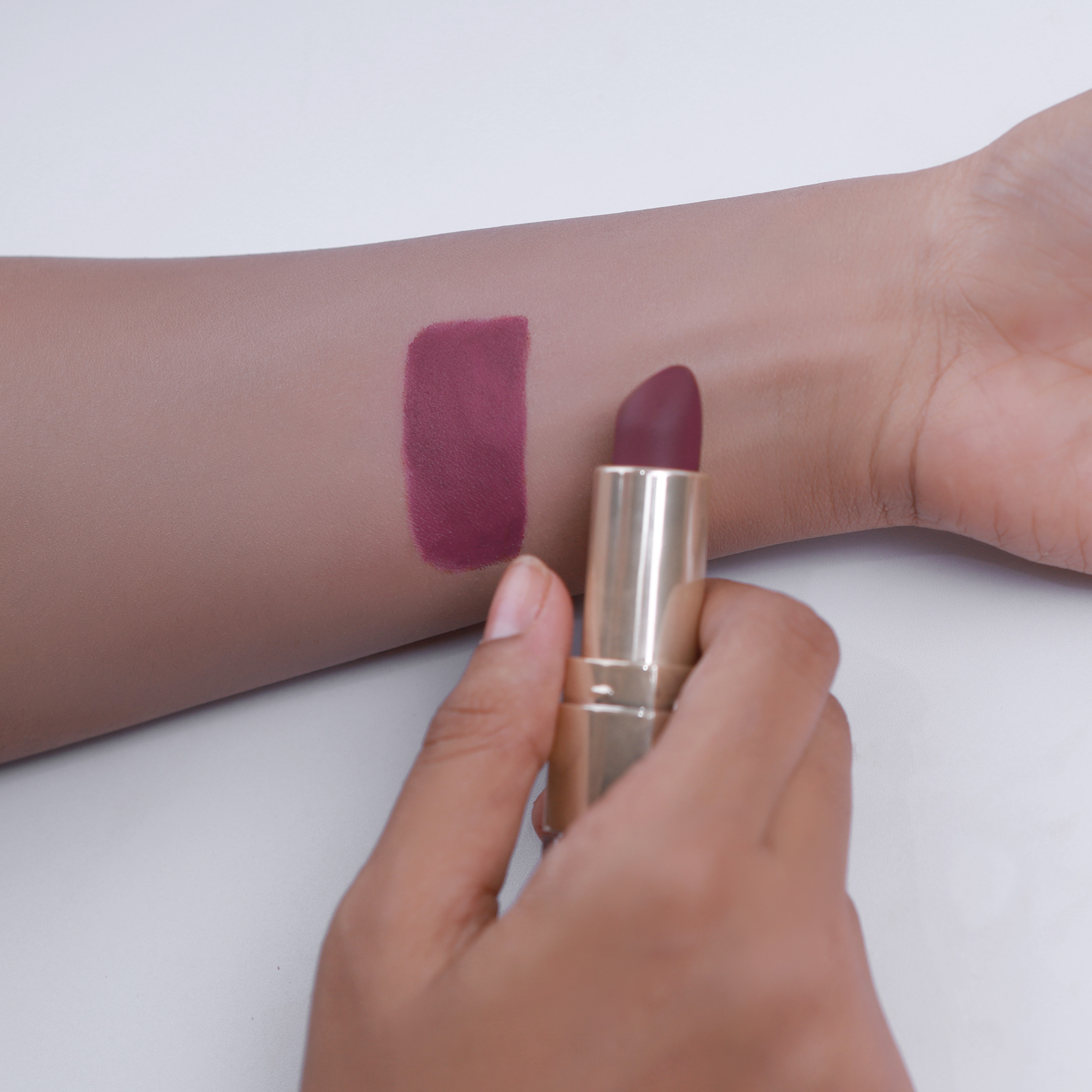 Guerniss Velvet Matte Lipstick GS020. 