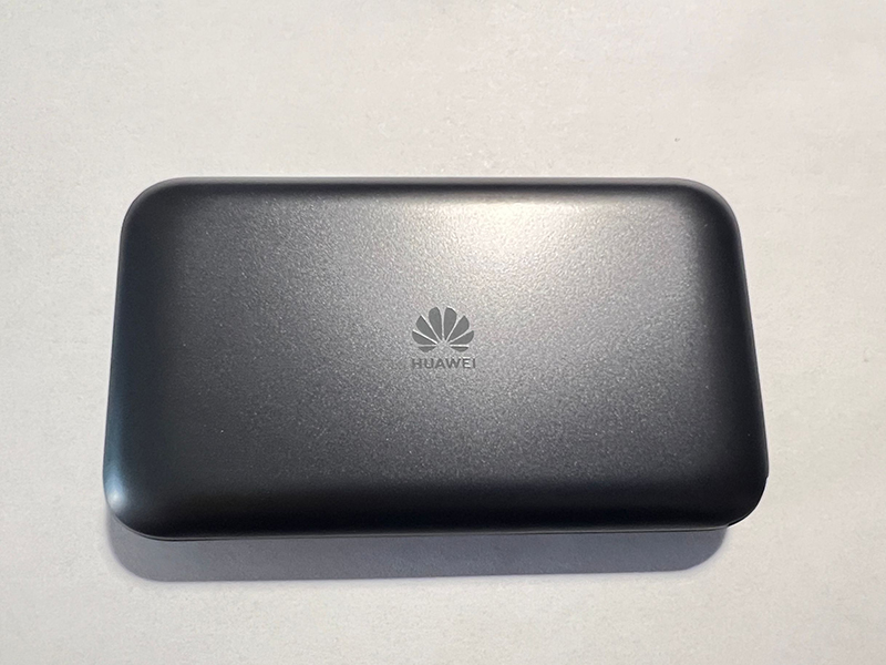 Unlocked Huawei E5785 E5785-320 300Mbps 4G LTE Cat6 mobile WiFi router Mobile WiFi Hotspot with 3000mAh battery E5785Lh-22C. 