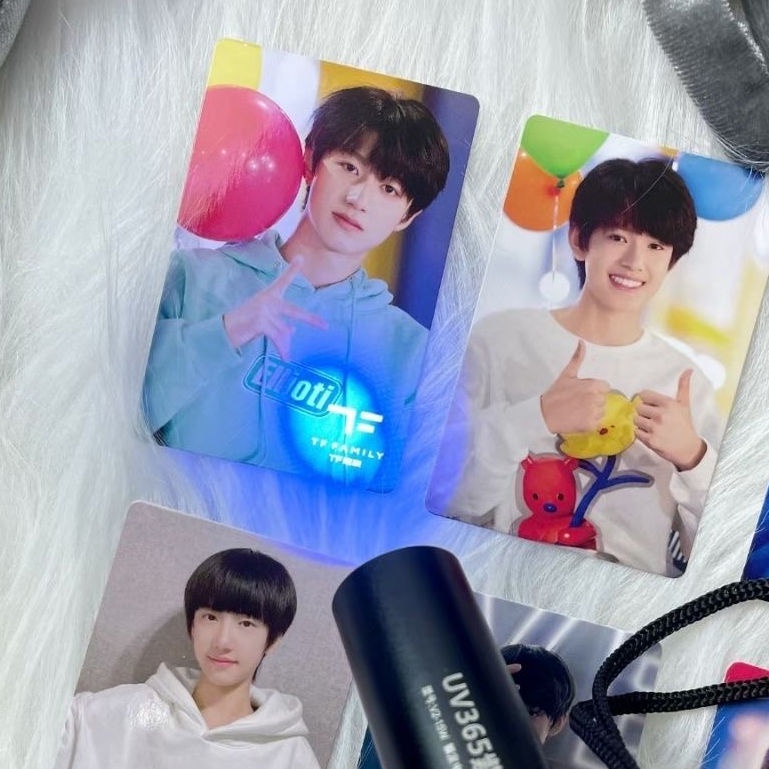 Three generations of members of the TF family photo card Zuo Hang Zhu Zhixin Su Xinhao Deng Jiaxin LOMO card collection photo card. 