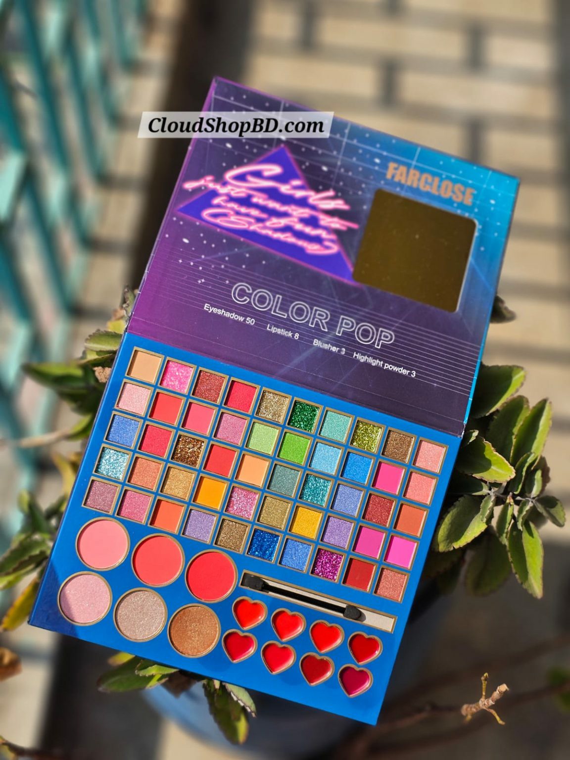 FARCLOSE 80’S Remix Color Pop Eyeshadow Palette. 