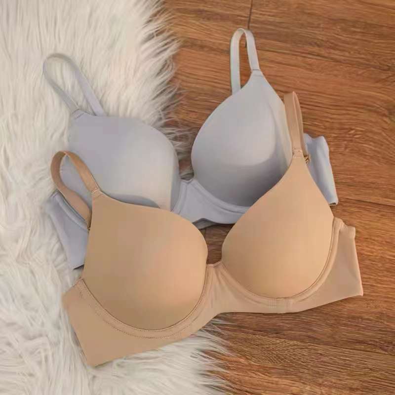 Japan Glossy Surface without a Scratch Comfortable Push up Bra Breast Holding Wireless Underwear Small Breasts Lady's Big All-Matching. 