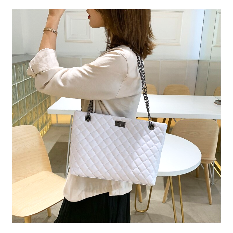 Trendy Polygon Pattern Women's Handbag - Fashionable and Versatile. 
