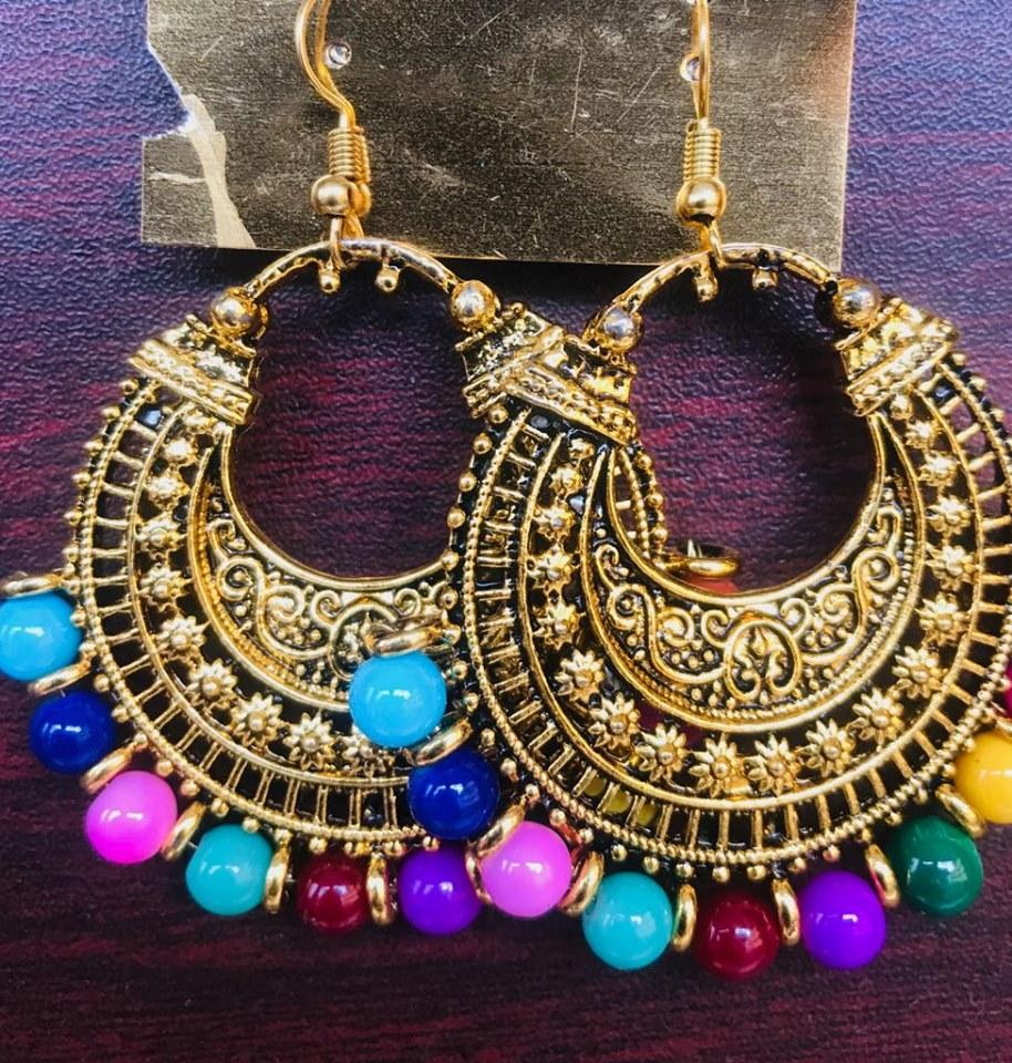 Women's Multi-Color Golden Jhumka Set Jewelry Accessories. 