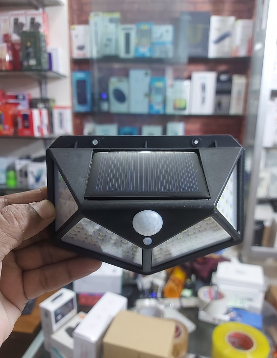 Solar Power Well Light 100 LED Motion Sensor With 2200mAh Battery. 