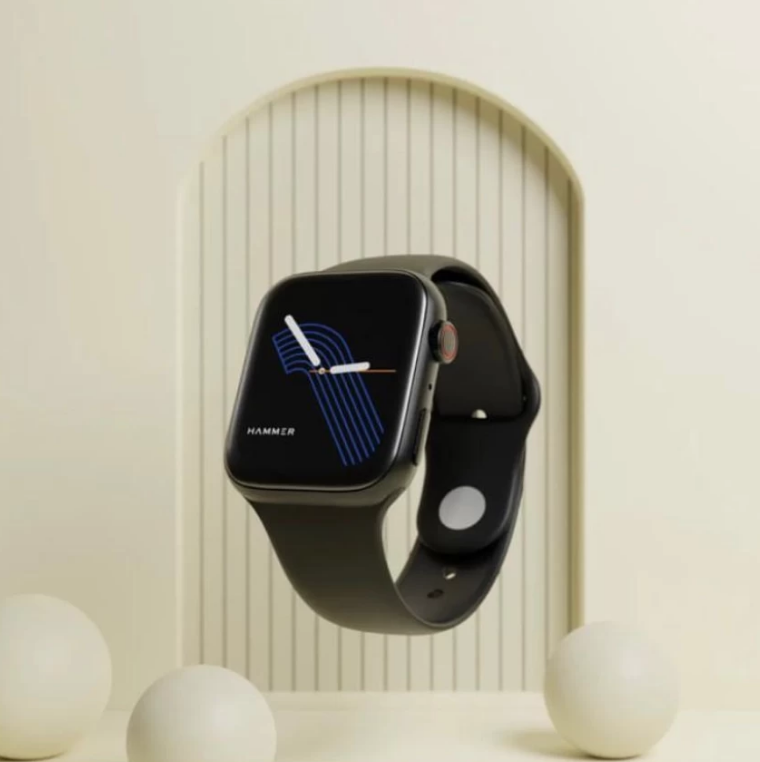 1 x X7 Smart Watch and Straps, 1 x Charging Cable, 1 x Users Manual.. 