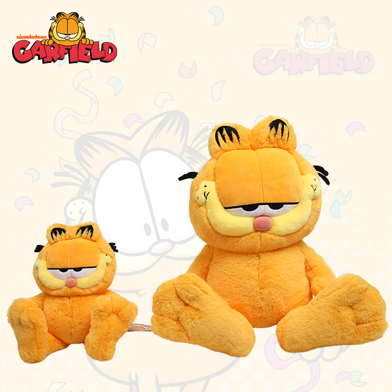 Genuine Garfield movie with doll plush toy orange Garfield fat cat. 