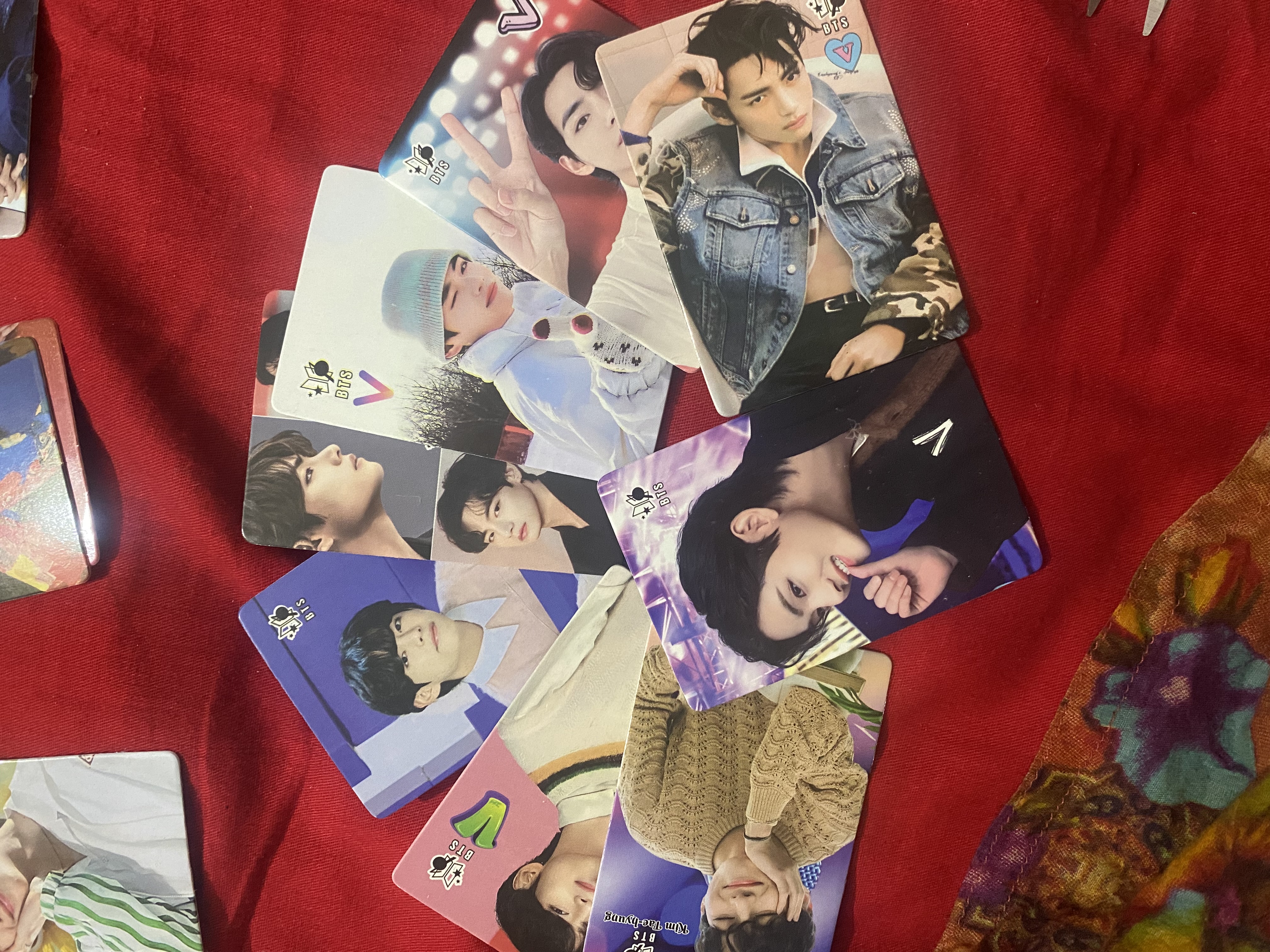 24Pcs/Box Kpop BTS Bangtan Boys photo card Jimin Jungkook Jin Lomo Card Photocard. 
