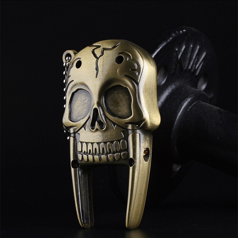 SKULL Shape Metal Body Skull Gas Lighters Skull Creative Refillable Windproof Gas Lighters With Portable Key Chain. 
