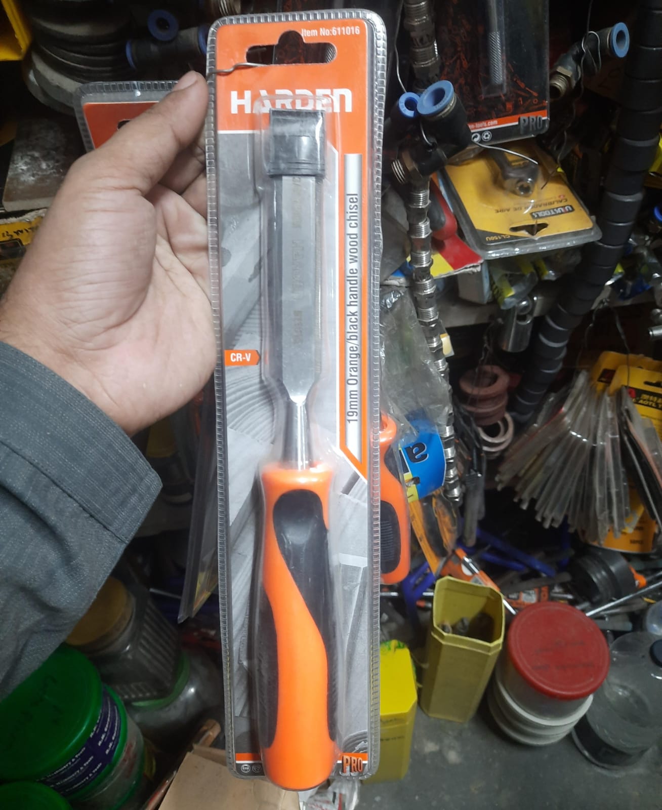 Wood Work Chisel 3/4 inch 19mm With rubber Handle, heavy duty HARDEN Brand same as picture. 