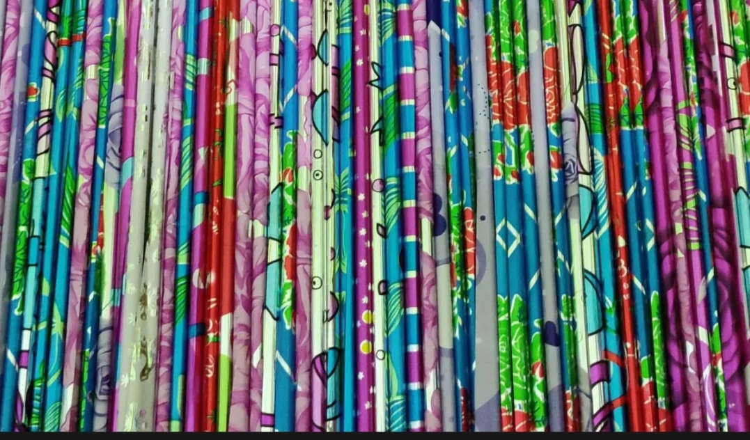 Raping paper/gift warping paper/Wrapping Paper For Gift 10 Pcs multicolor. 