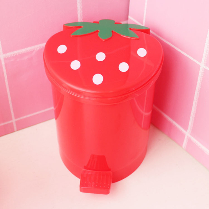 cartoon strawberry bucket plastic bucket desktop trash can. 