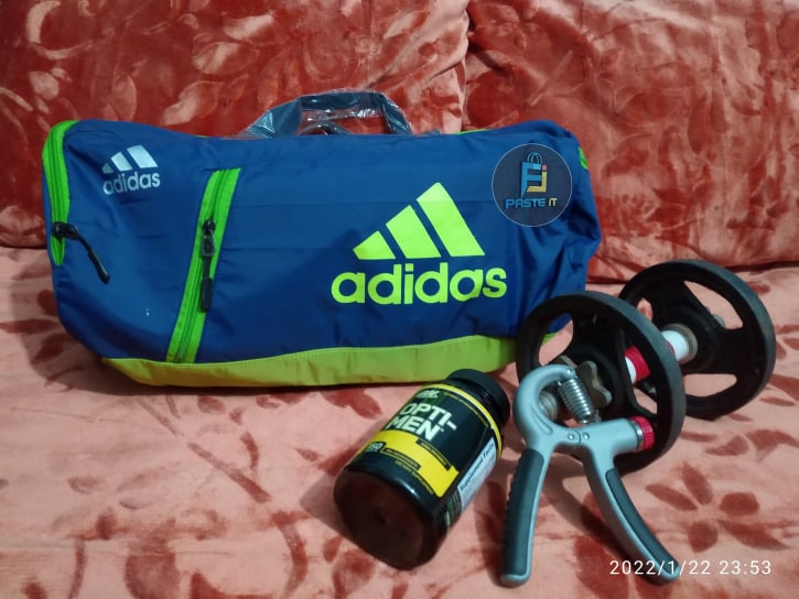 Travel & Gym Bags for Both Men And Women