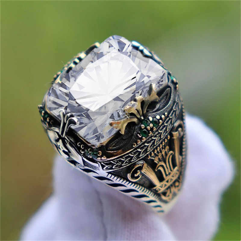 Inlaid Emerald Men's Luxury Ring Personality Retro Domineering Gem Sapphire Ring To Attend The Banquet Party Business Jewelry