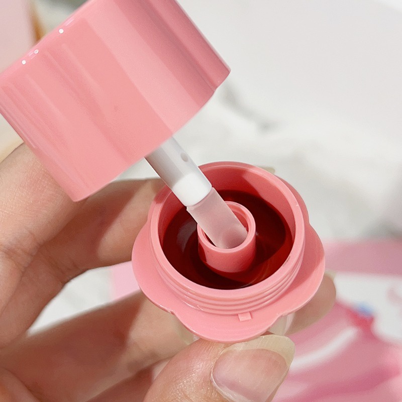 Mirror Silky Water Light Lipstick/ Long Lasting Non-stick Cup Lip Gloss/ Delicate Smoothing High Color Rendering Lipstick. 