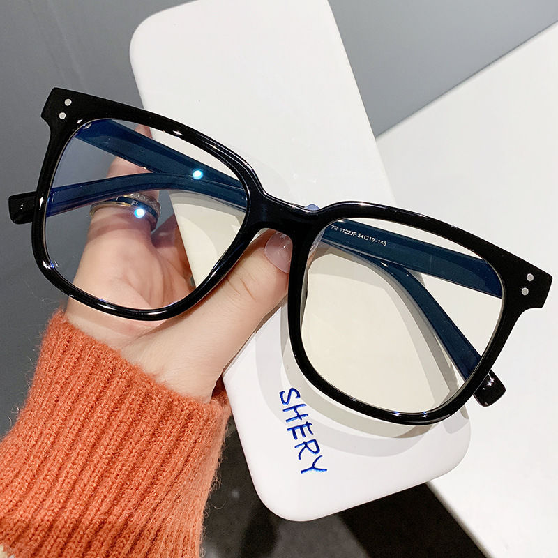 Black-framed glasses can be worn with myopia men's fashionable large-frame non-prescription eye frames anti-blue light radiation flat glasses for women