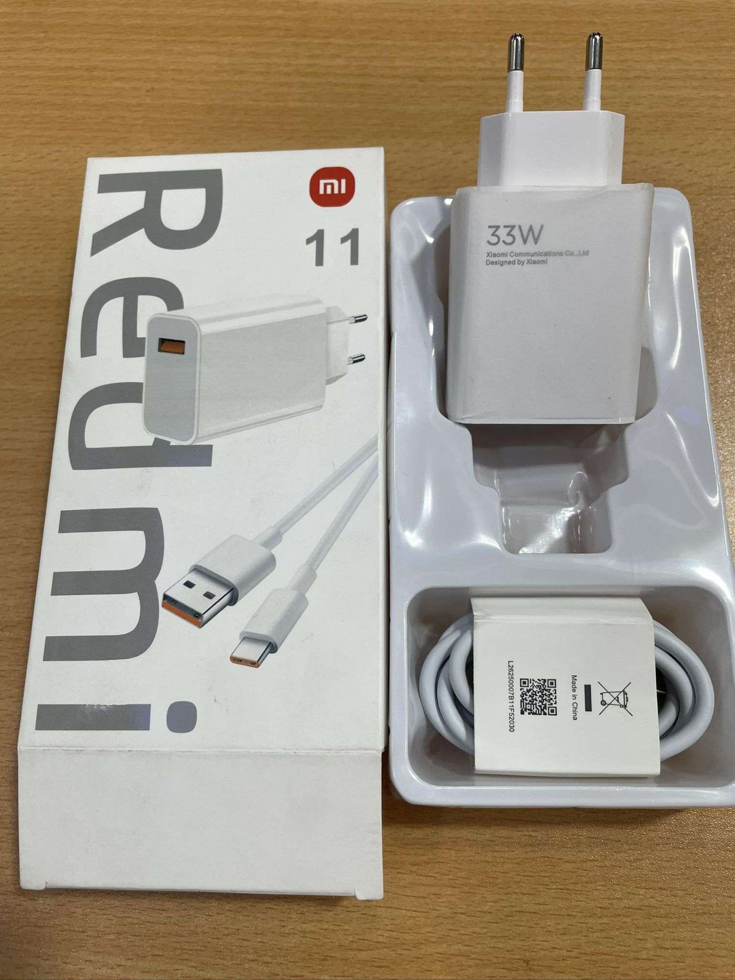 33W Fast Charger for mi/oppo/vivo/Realme/Samsung/redmi showing quick charge. 